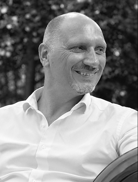 Dipl.-Ing. Arch. Jörg Früchtenicht